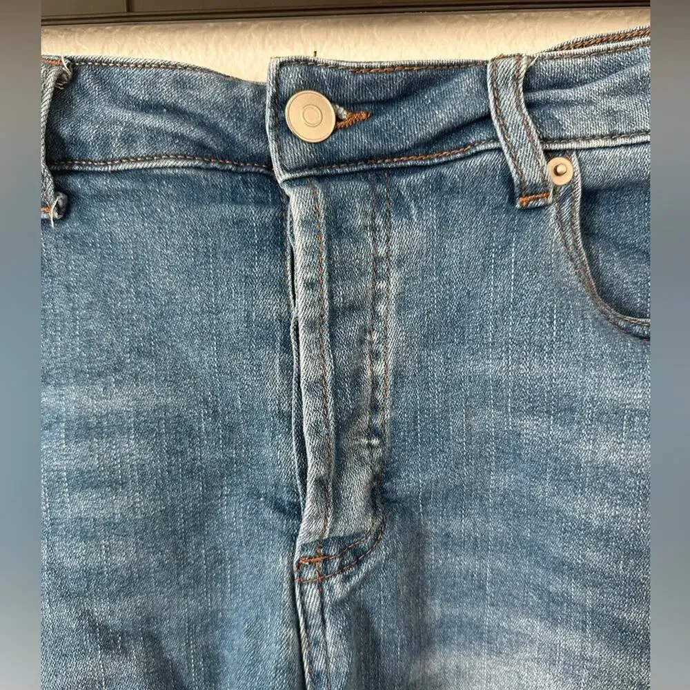 Denim Blue Frayed Hem Women Shorts